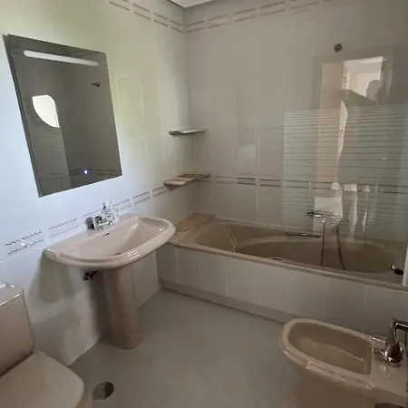 Holiday home Con Piscina A 10 Min De Granada *