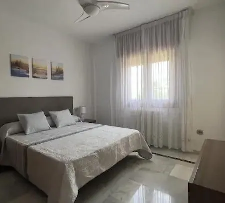 Holiday home Con Piscina A 10 Min De Granada